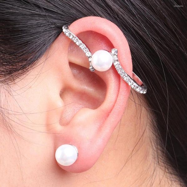 Pendientes traseros de aleación Punk para mujer, Piercing con diamantes de imitación, Clip en oreja de perla simulada, joyería llamativa Brincos 2023