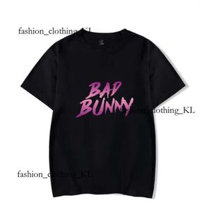 Bad Bunny Rapper Vintage Hip Hop T-shirt Sweat-shirt Designer T-shirt à manches courtes Coton Tshirt Summer Casual Bad Bunny Shoe Mens T-shirt Tee HARAJUKU Vêtements 250