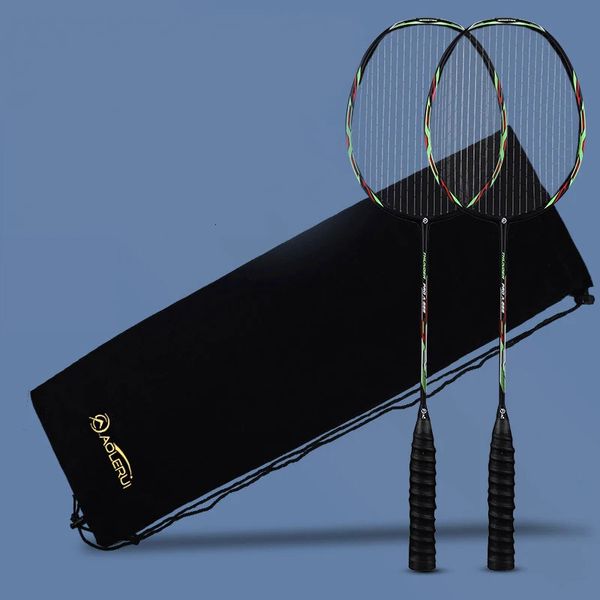 Raquettes de badminton Raquette de badminton pleine carbone Double raquette ensemble adulte Durable étudiant 2 pièces mâle et femelle Ultra léger 4u vente en gros 231201