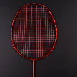 Badmintonrackets Challenger Fried Dough Twists Badmintonracket Windbrekend Lage windweerstand Ultralicht 5u Aanvalsracket van volledig carbon 231216