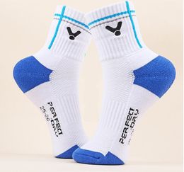 Badminton sokken verdikte handdoek bodem mode comfortabele gelukkige beweging zorg voor je voeten zachte elastische mannen zweet absorptie lopende lange tube sportsok