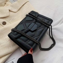 Sac à bandoulière en cuir PU pour femmes, sac à chaîne à rivets de marque de styliste, petits sacs à main de luxe simples et à la mode, 2024