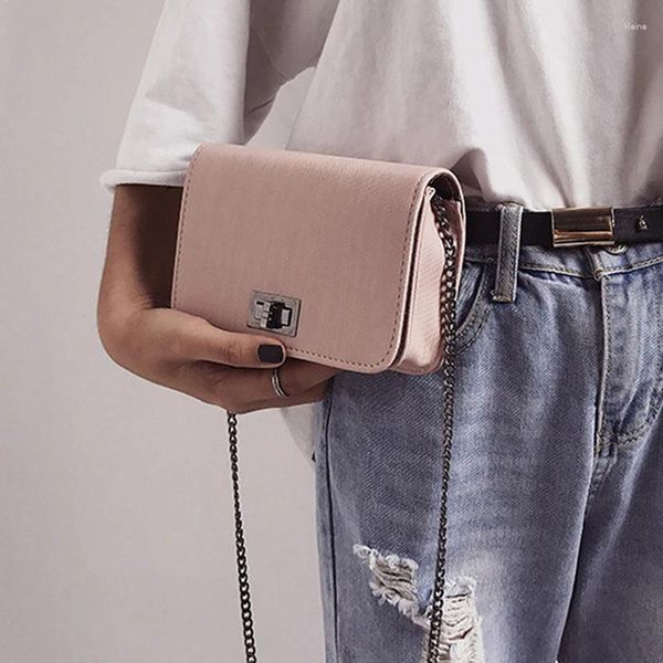 Sac British Fashion Simple Small Square Women's Designer Handbag 2024 PU HAUTEUR PU Cuir Challe Mobile Phone Sacs d'épaule