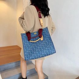 Lienzo de bolsa gran capacidad de un hombro para mujeres 2024 moda portátil portátil de textura de textura francesa coreana
