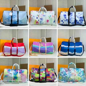 Tas capaciteit bandouliere 50 plunje tassen vrouwen ontwerpers elegante aquarel reismannen stropdy kleurstof patroon crossbody boston outdoor koffer