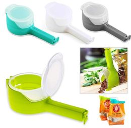 Clips de sac pour le stockage des aliments Clips d'étanchéité avec bec verseur Clip de sac à puces de cuisine Clips de scellage de capuchon en plastique Idéal pour le stockage et l'organisation de la cuisine