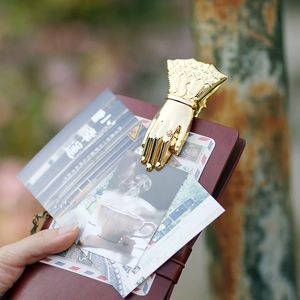 Bag Clips Vintage Lady's Hand Shaped Book Clip Gold Metal Paper for Midori Travelers Notebook School Planner Accessories 230926