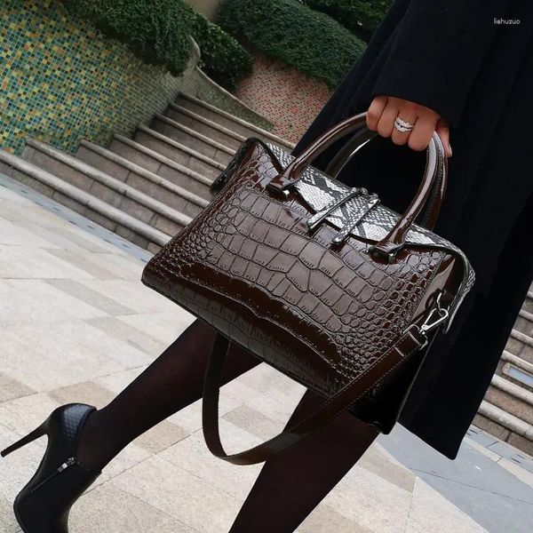 Sac Crocodile Modèle Luxury Fashion Vérite en cuir Sacs de messager à épaule en cuir 2024 Grands et sacs à main