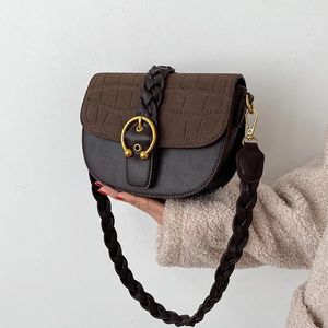 Bag des créateurs de sacs de sac à main motif en cuir pu pour les femmes 2024 Crossbody Fashion Saddle