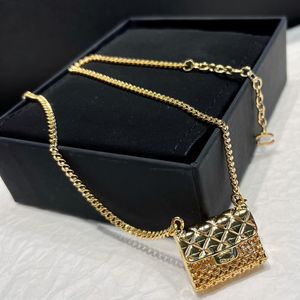 Sac de créateurs pendentifs colliers marques pendantes pendentif 18k collier cuivre en or chaînes de charme de mode masculines