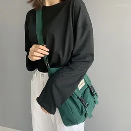 Bag Fashion Simple Messenger Women's Corée du Sud Chic Postman Dame Étudiant en nylon Nylon Tapisho