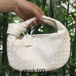 Sac Jodie BottegaaVenetas 2024 sac tissé nuage sac à main femme mode cuir souple aisselles corne de vache