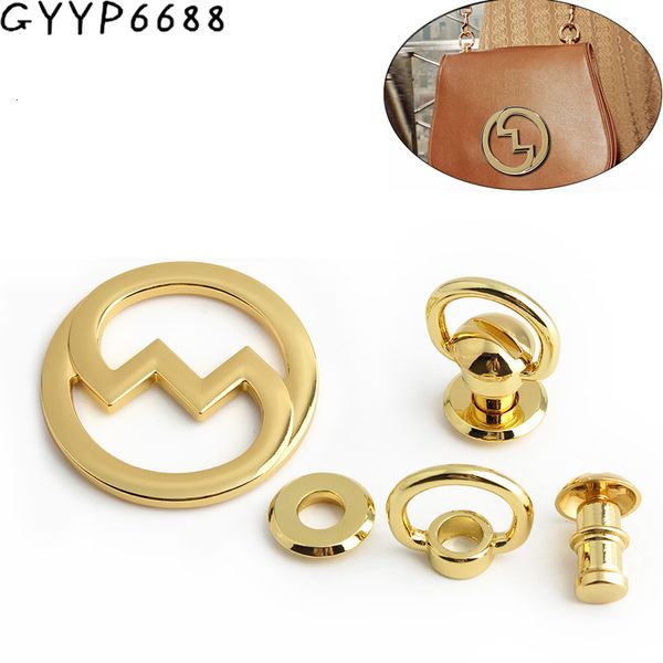 Piezas de bolsos Accesorios 1-5Sets K Cerraduras de metal dorado para mujeres Bolsos Bolsos Hombro Monedero Broche Conectar Hebilla Reemplazo DIY Hardware Parte Accesorios 230818