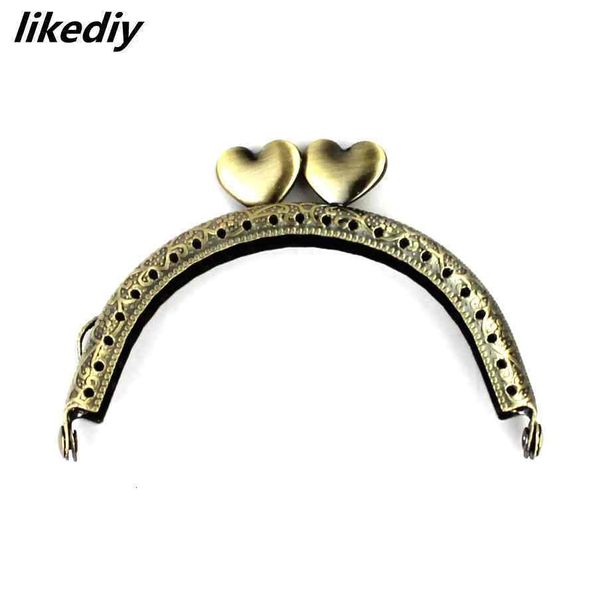 Accesorios para piezas de bolsos, 10 unidades por lote, 8,5 CM, marco de Metal semicircular de bronce antiguo para monedero, asa con cierre de beso de corazón para accesorio de bolso 230519