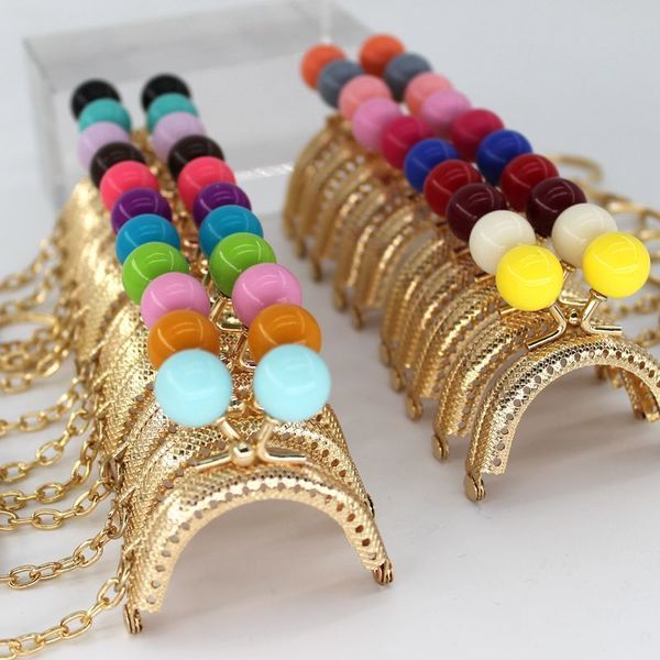 Pièces de sac Accessoires 10PCS Super Lovely 5CM Light Golden Metal Purse frame Colorful Bead Head with KeyChain frames Kiss Fermoir DIY Sac Accessoire 230509