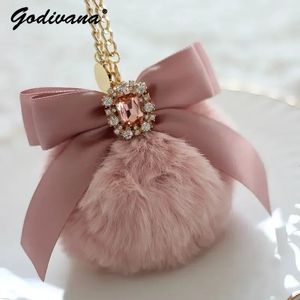 Pièces de sac accessoires perle japonaise gemme arc boule de fourrure charmes à la main rêve suspendu chaîne pendentif flou pour sacs à main 231219