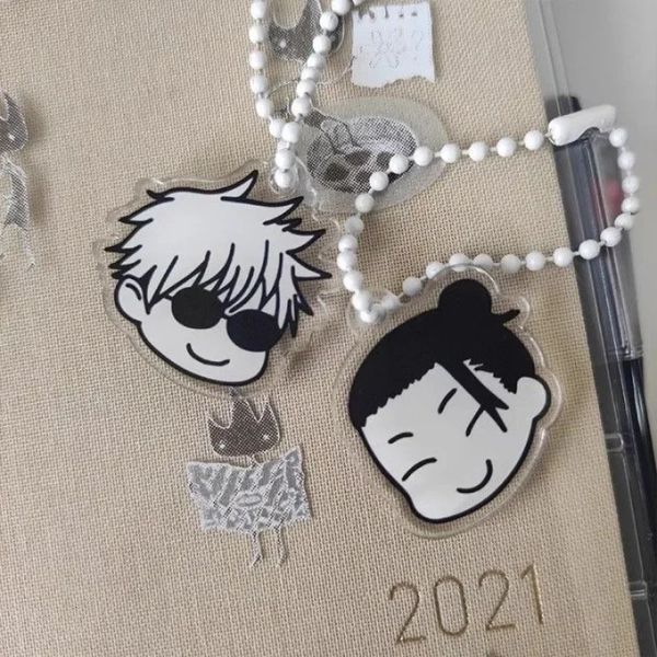 Accesorios de piezas de bolsa Jujutsu Kaisen Anime Llavero Mujeres Geto Suguru Gojo Satoru Negro Blanco Colgante Acrílico Llavero Hombre Lindo Divertido 231219