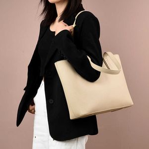 Tas draagt grote capaciteit woon -werkverkeer en werkende dames handheld vrije tijd zacht gezicht eenvoudige schouder