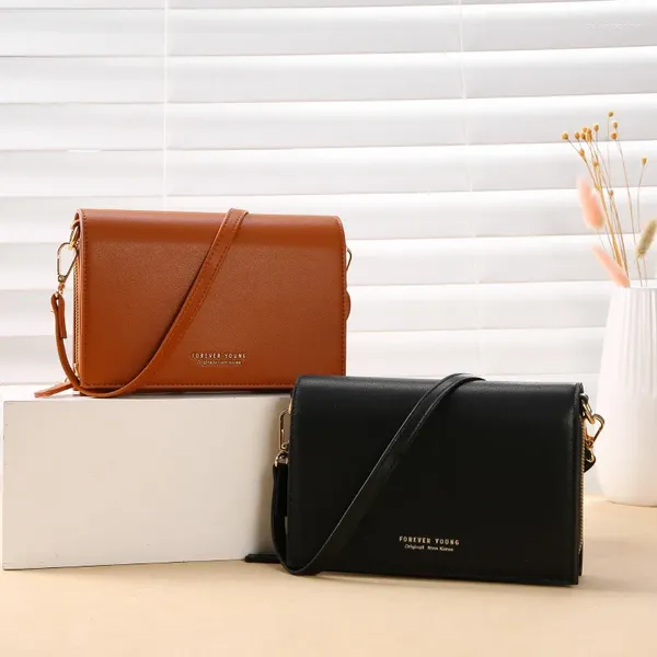 Bolsas de mujer Bolsas 2024 Versión coreana de The Shoulder Messenger Fashion Small Square