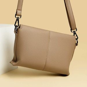 Sac Womens 2024 Printemps / été Maman d'âge moyen Maman cross-body polyvalent en cuir souple Small Small