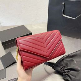 Sac de créateurs de luxe pour femmes sacs à main de messager de haute qualité Chaînes bordeaux Soft Flap Pocketdesigner fourre-tout Sacs de mode sacs à bandoulière design femmes Totes