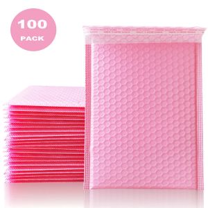 Tassen 100 PCS Holografische post Pink Mailer Poly Bubble Gedekte mailing -enveloppen voor verpakking Zelfafdichting Verzendzak Bubbelvulling