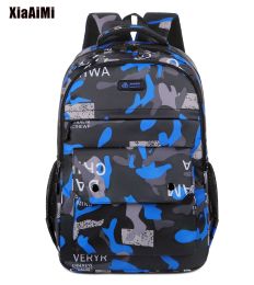 Sacs 2023 Nouveau camouflage sac à dos Street Street Trend Cool pour hommes et femmes Backpacks High School Students Casual Schoolbag Casual School