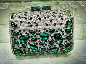 Tassen Chaliwini Emerald Rhinestone Clutch Bag voor vrouwelijke bruidsbruineel feestzakken Gold Sier Ladies Chain Evening Bags