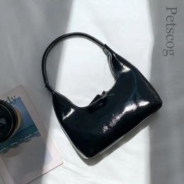 Sacs Fashion Glossy Pu Leather pour femmes sac à main 2022 Sacs sous les bras carrés décontractés vintage Designer Luxury Small Bag Claking Bolsa Mujer