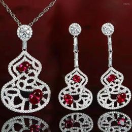 Sacs pochettes à bijoux collier rubis boucles d'oreilles colorées motif creux Fulu rouge diamant gourde pendentif costume émeraude