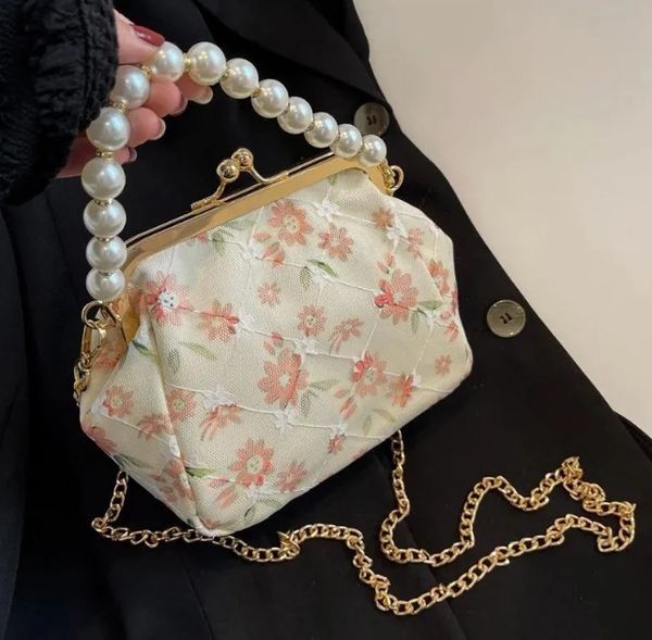 Bolsos De encaje con flores para mujer, bolsos de noche para mujer, bolso de fiesta de boda, bolsos de mano bohemios Vintage, marco de Metal con Clip para hombro