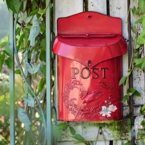 Tassen Pastorale Afsluitbare Veilige Ijzeren Postbus Vintage Handgemaakte Metalen Brief Krant Mail Box Wandmontage Creatieve Brievenbus Hw176