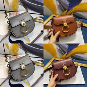 Tassen schouder dames handtas lederen luxe ontwerpers merk ovaal crossbody vrouwelijke ringdecoratie portemonnees met twee riemen 220324 originele kwaliteit