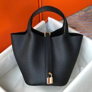 Sacs d'été Nouveau sac pour le sac à main féminin Fashion Versant de légumes de couleur polyvalente