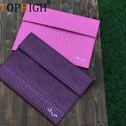 Sacs Tophigh Client Design Pink Autruch en cuir en cuir en cuir sac à main sac pour ordinateur portable pour femmes 2021 MacBook Pouche avec bracelet