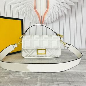 Baguette Designer Fashion Crossbodybody Womens Handbag Sac à bandoulière Classic Sac Flip F Lettre en métal portefeuille 26cm 2024