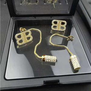 Bajias nouveau flash diamant BB lettre glands style long tempérament femmes deux portant des boucles d'oreilles bijoux cadeau produit de luxe fille pendentif5256