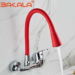 BAKALA Color rojo Montado en la pared Grifo de la cocina Mezcladores de cocina de la pared Fregadero de la cocina Grifo giratorio de 360 grados Manguera flexible Agujeros dobles 210724