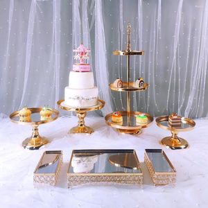 Outils de mise en couverture 7pcs Gold Color Crystal Stand de g￢teau de mariage Playage de plateau de cupcakes.