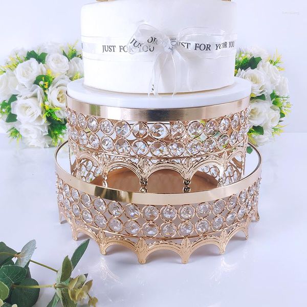 Utensilios para hornear Crown Gold Wedding Display Cake Stand Cupcake Tray Decoración del hogar Postre Mesa Decoración Fiesta Proveedores