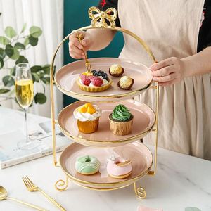 Outils de cuisson Style européen Light Luxury British Cake Stand Dim Sum Rack Bow Creative Dessert Display Décorations Table Assiette de fruits