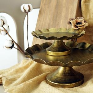 Bakvormen Gereedschap Vintage Ijzer Gouden Bruiloft Decoratieve Cake Stands Fruit Dessertbord Pan Dienblad Decoratie Display Houder