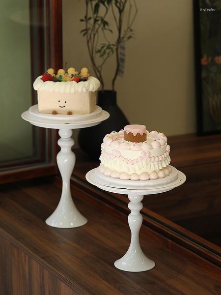 Ustensiles de cuisson blanc gâteau support pieds hauts métal fer 8 pouces pour la décoration de la maison fête de mariage dîner Bar