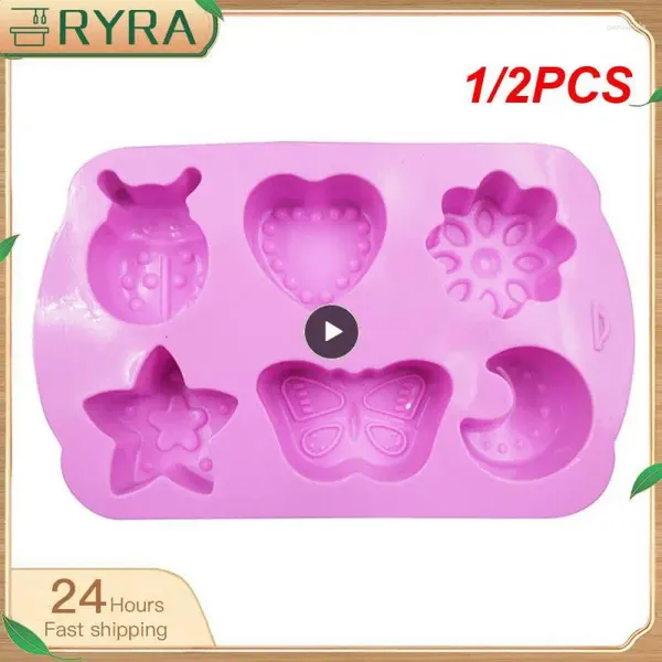 Moules de cuisson 1 / 2pcs Flower Silicone Moule de moule avec des fleurs de rose et des insectes cardiaques pentagramme pour le chocolat à cholay