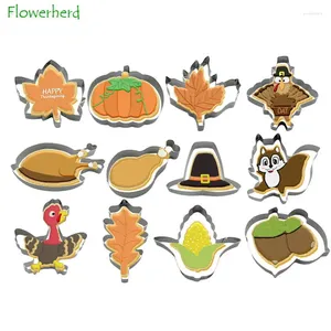 Moules de cuisson 12pcs grand automne Thanksgiving Cookie Cutter Set avec jambe de dinde citrouille écureuil gland érable feuille de chêne larme fondant moule