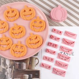 Moldes para hornear 13 unids / set Cortadores de galletas de Halloween DIY Calabaza Cara Galleta Fondant Embosser Sello Pastel Decoración Herramienta Suministros 231017