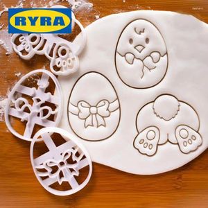 Bakvormen 1 stks Leuke Yoga Pasen Kerst Plastic Koekje Reliëf Mal Fondant Cutter Biscuit DIY Gereedschap