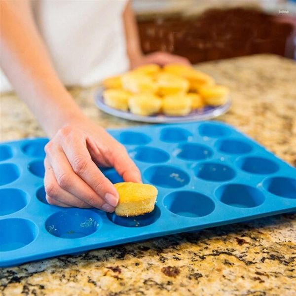 Moules de cuisson 24 cavité mini muffins cupcakes sans bâton de moule en silicone plateau outils de cuisson de cuisson