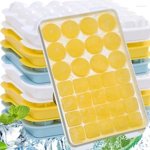 Moules de cuisson 32/37 Grides Plastique Round Ball Ice Box Maker avec couvercle Cubes de qualité moule Moule Diy outils de cuisine de boisson fraîche maison