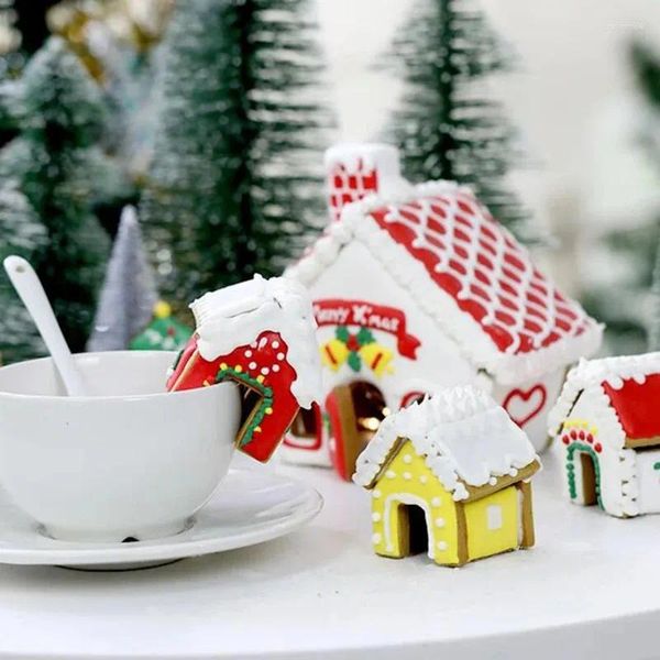 Moules de cuisson 3pcs 3d Mini House Christmas Cookie Putter Set en acier Gingerbread Tree Fondant Cake Tools